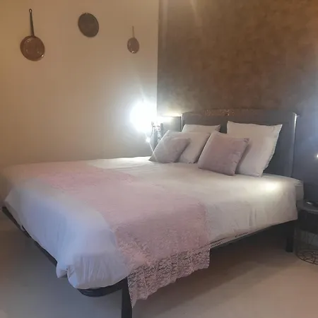 B&B La Maison Du Bonheur, Borne De Recharge Ve